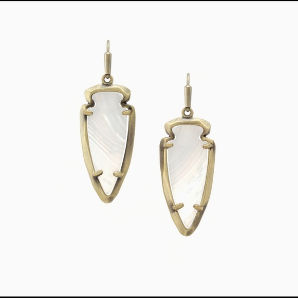 Kendra Scott Jewelry - KENDRA SCOTT KATELYN EARRINGS IN BRASS & WH AGATE